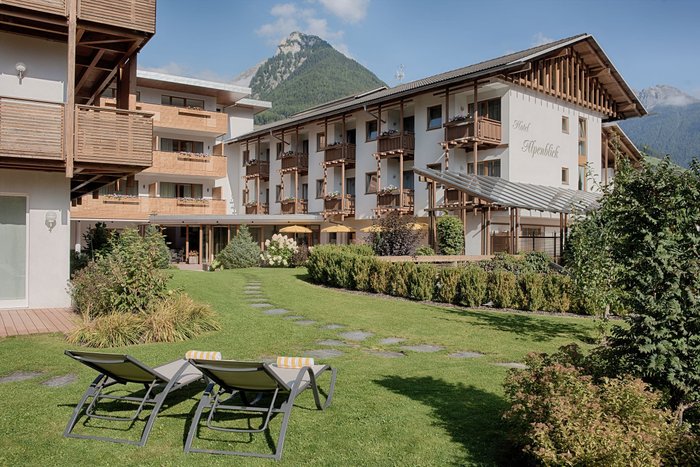 HOTEL ALPENBLICK - Prices & Reviews (Lutago, Italy)