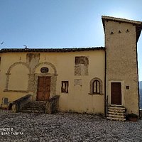 Palazzo Baronale, vista della piazzetta.