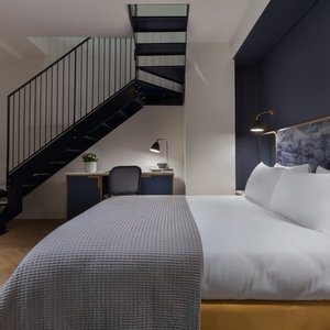 DUPLEX SUITE