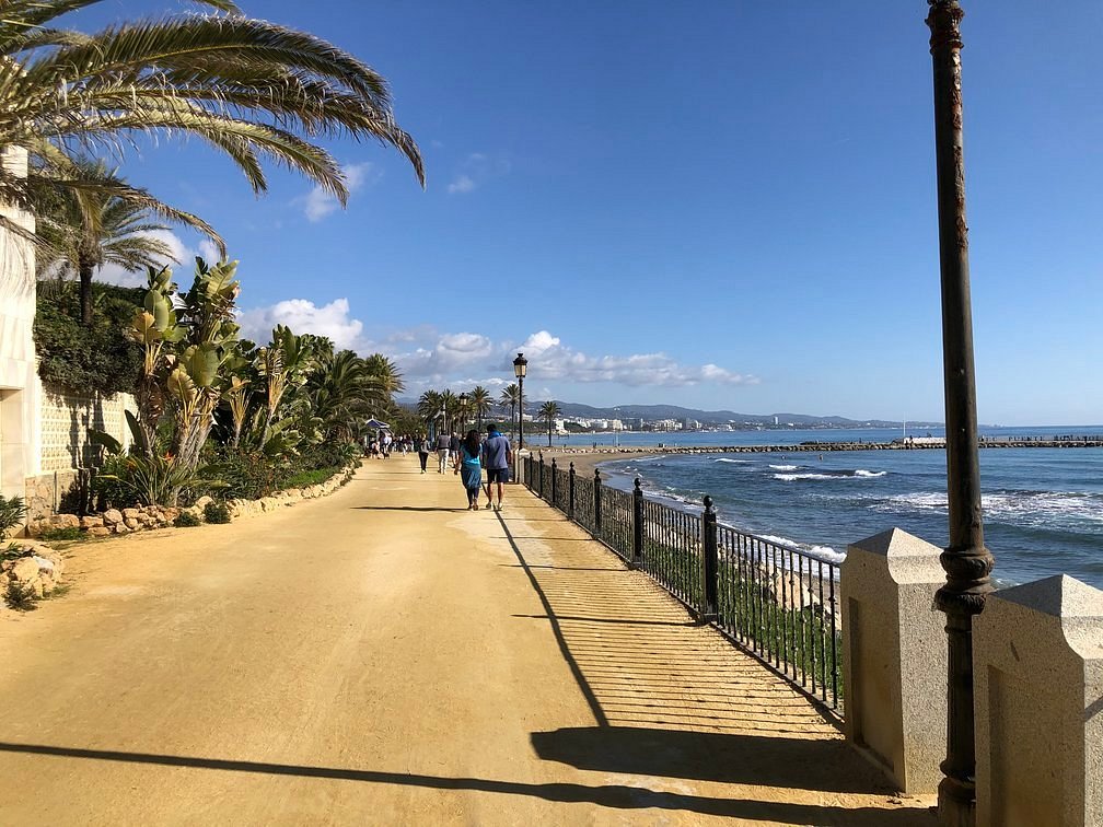 Marbella Promenade, Marbella to Puerto Banus promenade