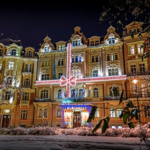Carlsbad Plaza Medical Spa &amp; Wellness Hotel, hotel in Karlovy Vary