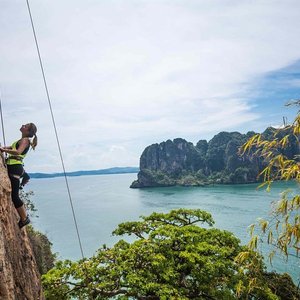 13 EPIC Things to Do in Railay Beach, Krabi, Thailand! (2023)