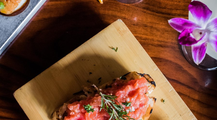 Pan con Tomate & Scallops a la Plancha