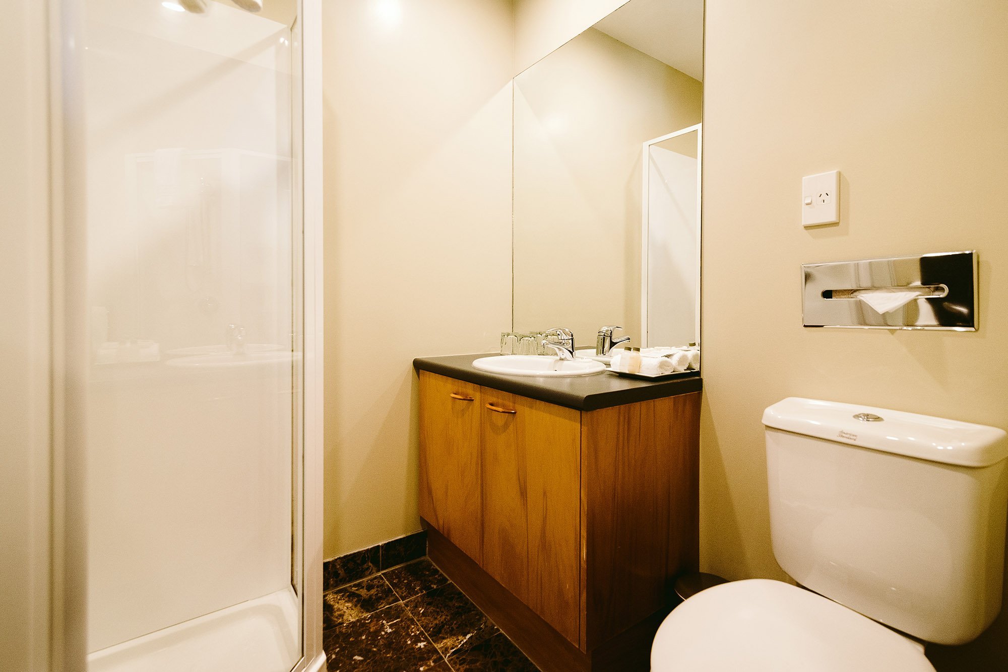 Garden Court Suites & Apartments by null