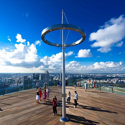 The Sands SkyPark Observation Deck boasts scenic views of the panoramic vistas of Marina Bay and Singapore’s world-class cityscape.