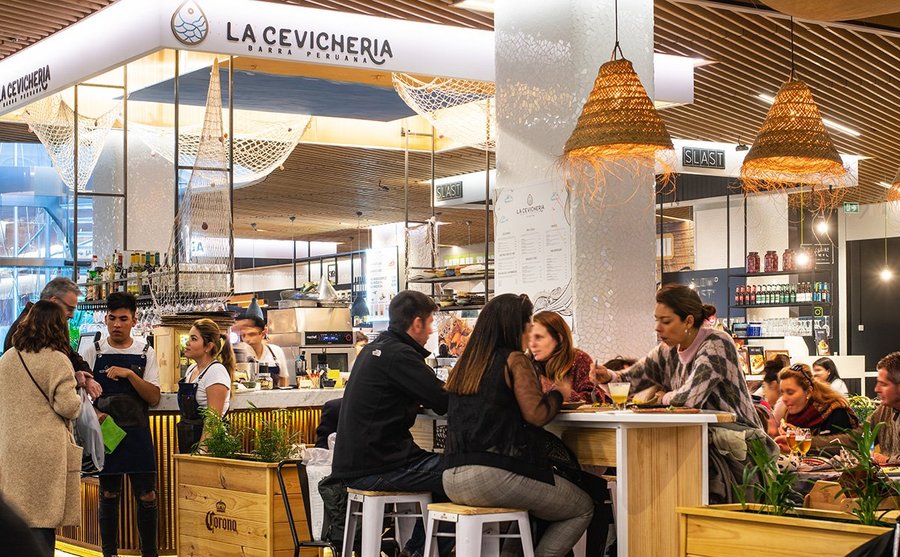 La Cevichería barra peruana.