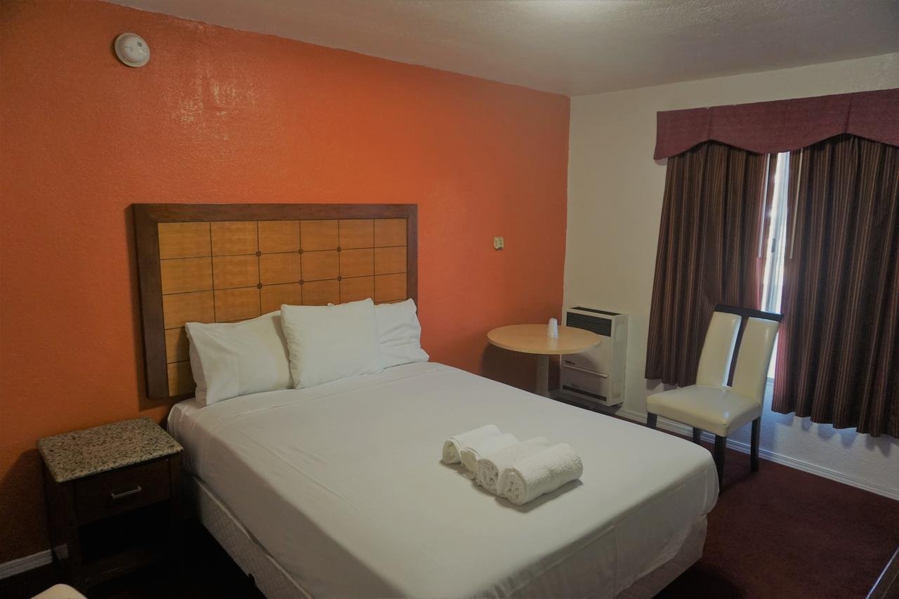 Las Palmas Hotel by null