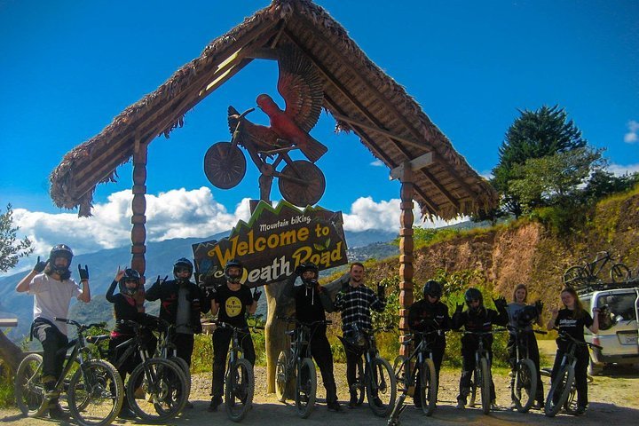 Death road mountain store biking la paz