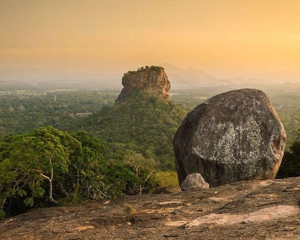 PIDURANGALA ROYAL CAVE TEMPLE (Dambulla) - What to Know BEFORE You Go