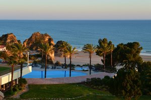 Piscina e praia
