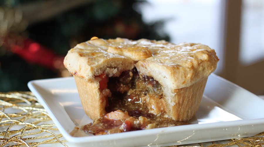 The Little Crown by Pie Society