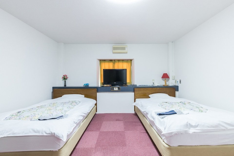 OYO 44616 JOETSU CENTRAL HOTEL (Japon) - Tarifs 2024