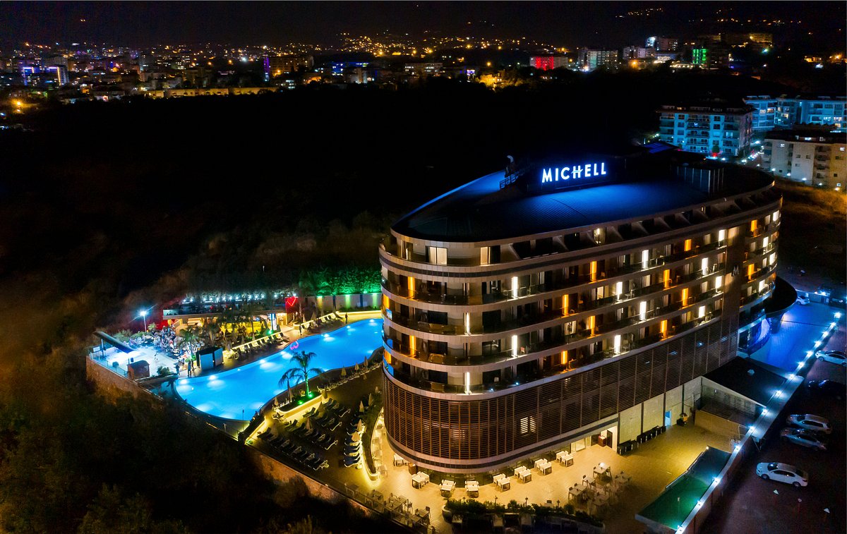 Michell Hotel