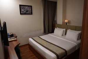 Room & Suite