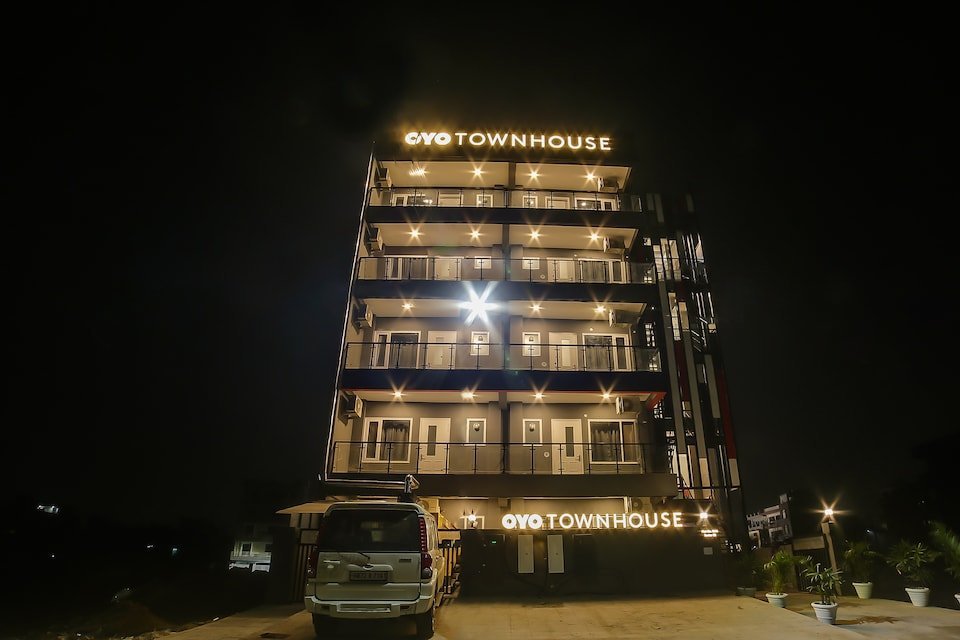 OYO TOWNHOUSE 222 SEC 52, GURGAON - Specialty Hotel Reviews (Gurugram ...