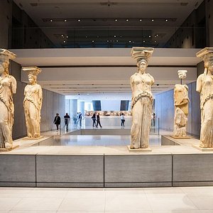 audio tour of acropolis museum
