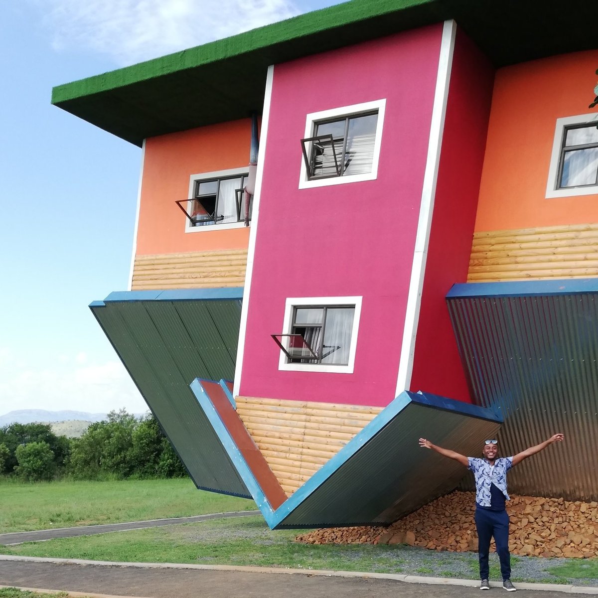 upside-down-house-hartbeespoort-upside-down-house-yorumlar