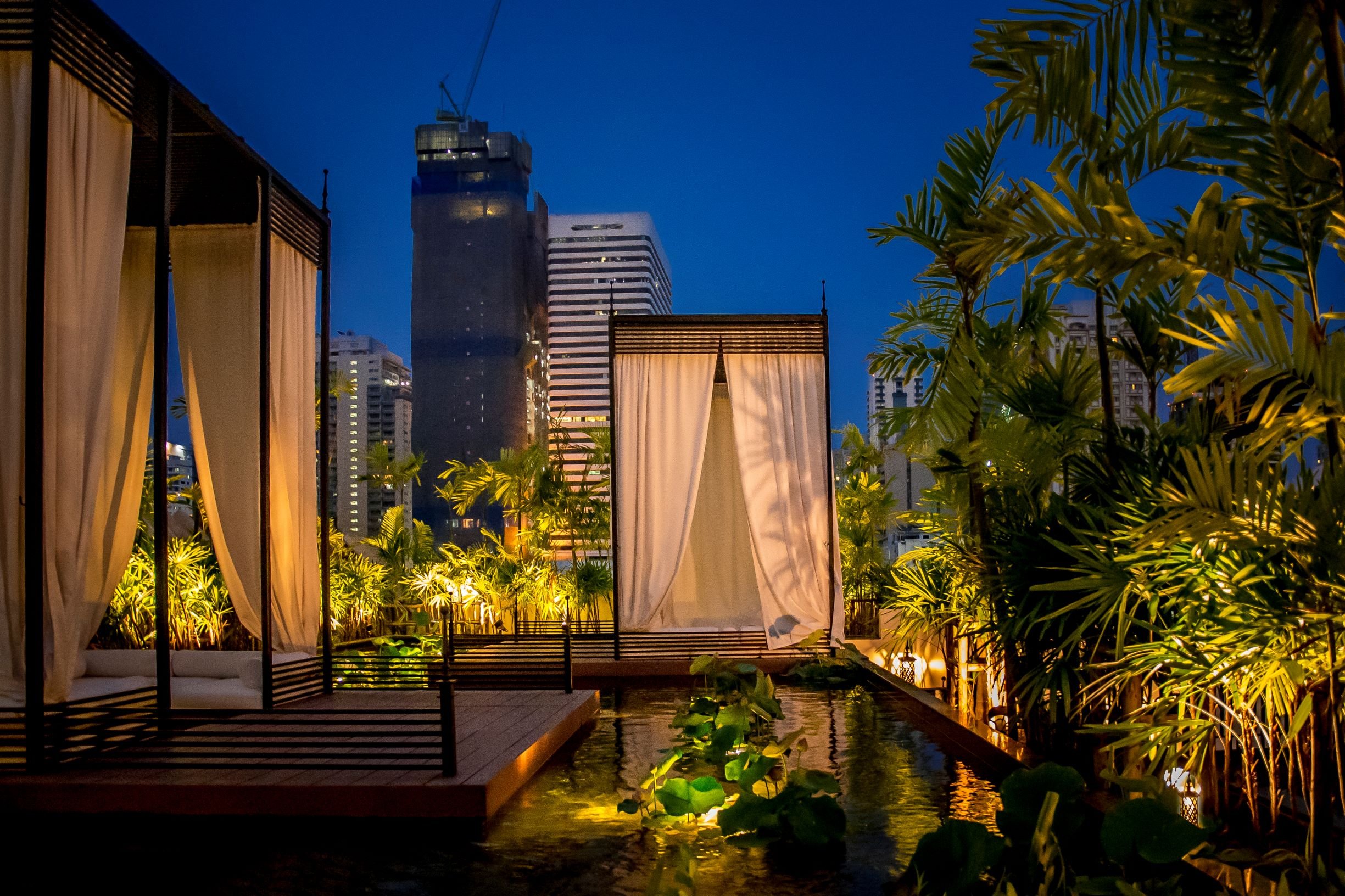 Mövenpick Hotel Sukhumvit 15 Bangkok Pool: Pictures & Reviews - Tripadvisor