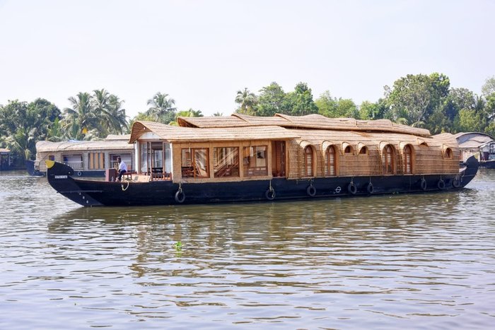 ANGEL BLUE HOUSEBOATS - Updated 2023 Prices & B&B Reviews (Alappuzha ...