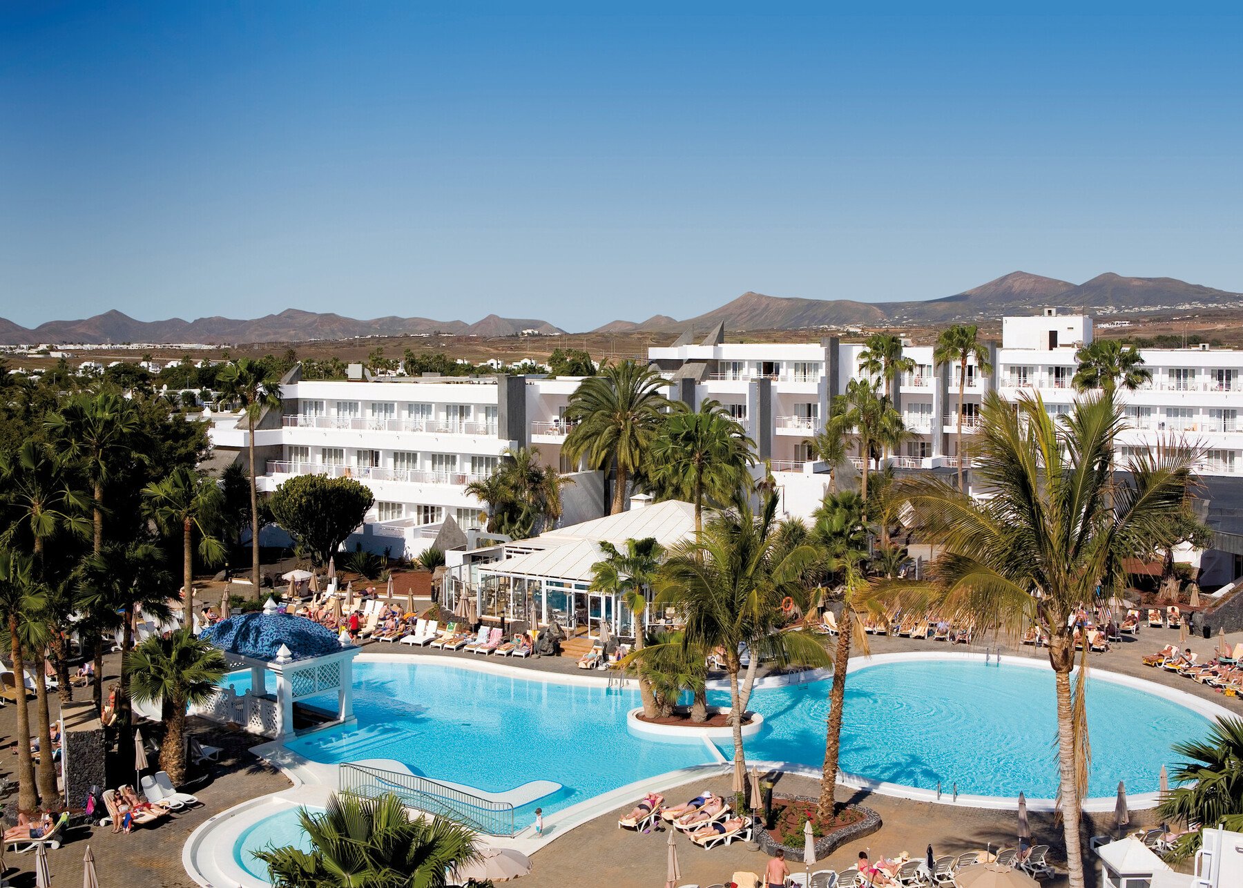 HOTEL RIU PARAISO LANZAROTE RESORT (Puerto Del Carmen, Spanje) - Foto's ...