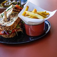 Visitar el link para ver el video de la visita guiada y de la cafeteria, espero les guste! http://bit.ly/MUSTGO-Chillida #eloisapatat