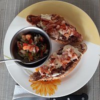 Molletes catalán de tocino, uno de los imperdibles.