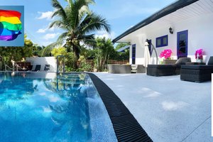 Pool & Beach