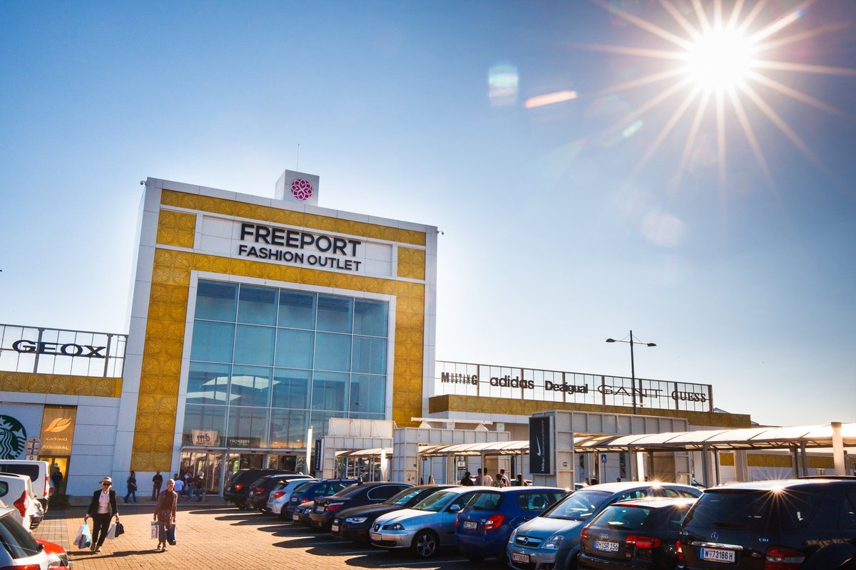 Freeport Fashion Outlet, Зноймо: лучшие советы перед посещением -  Tripadvisor