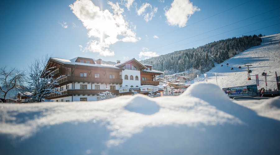 Alpines Gourmet Hotel Montanara im Winter - direkt an der Piste