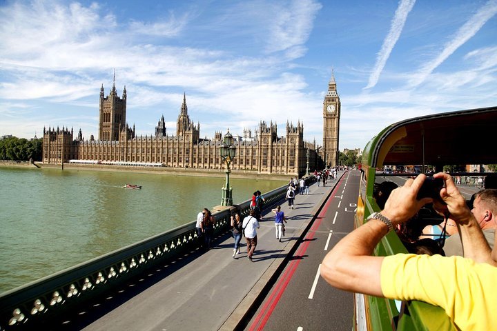 Tour Di Londra In Autobus D'epoca, Con Crociera Sul Tamigi E Pranzo ...