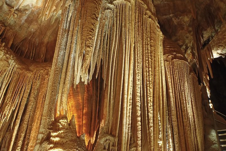 jenolan caves tour cost
