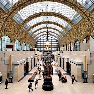 Exposition de sculpture, Jardin du musée - Photo de Musée Nicolas Poussin,  Les Andelys - Tripadvisor