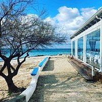 Sala con vista mare