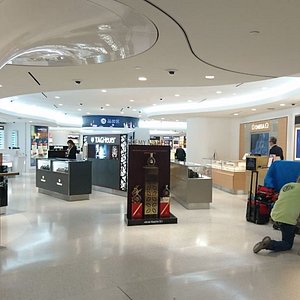 New York Duty Free (DFS) - All You Need to Know BEFORE You Go