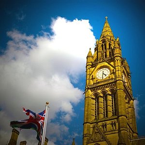 self guided walking tours of liverpool