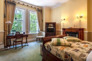 Kamar & Suite