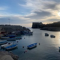 La pointe Algiers by the morning beautiful place to see the rising sun with a little crique and some fishermen