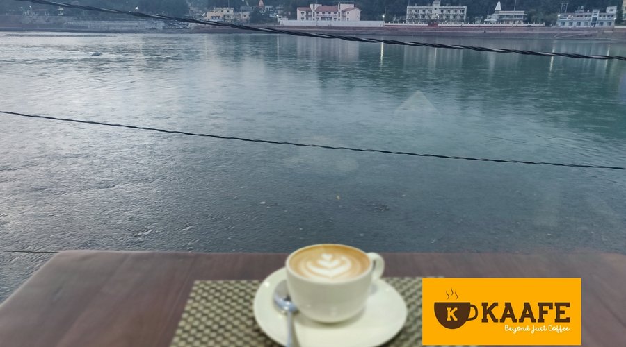 Coffee by the Ganges !!