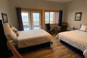 Room & Suite