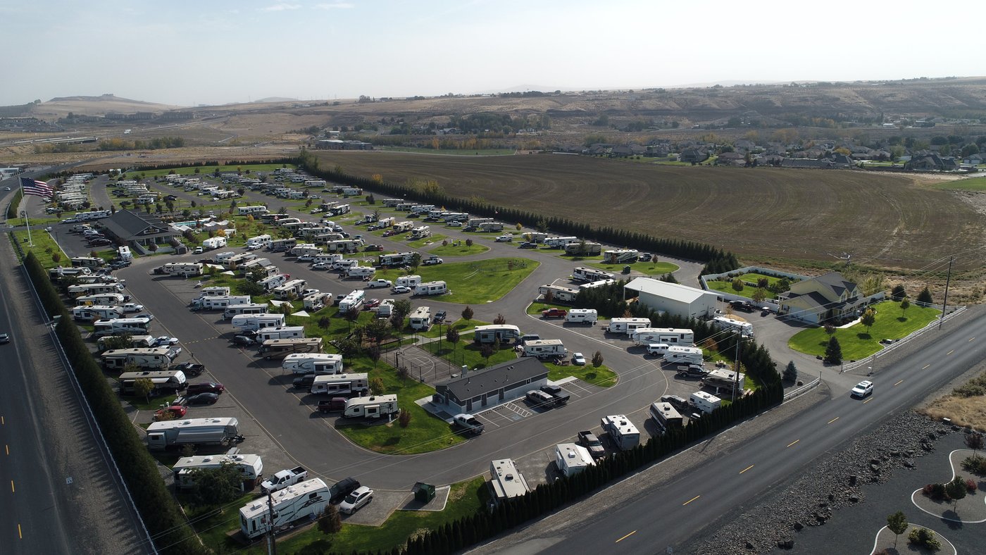 COLUMBIA SUN RV RESORT (Kennewick, WA TriCities) Campground