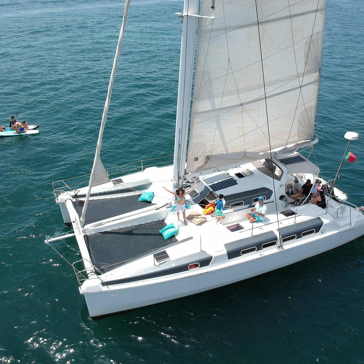 essence yachting portimao