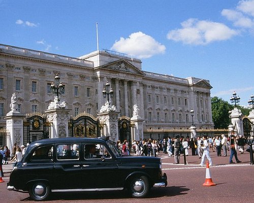 Private view / tour: Buckingham Palace Exclusive Evening Tour