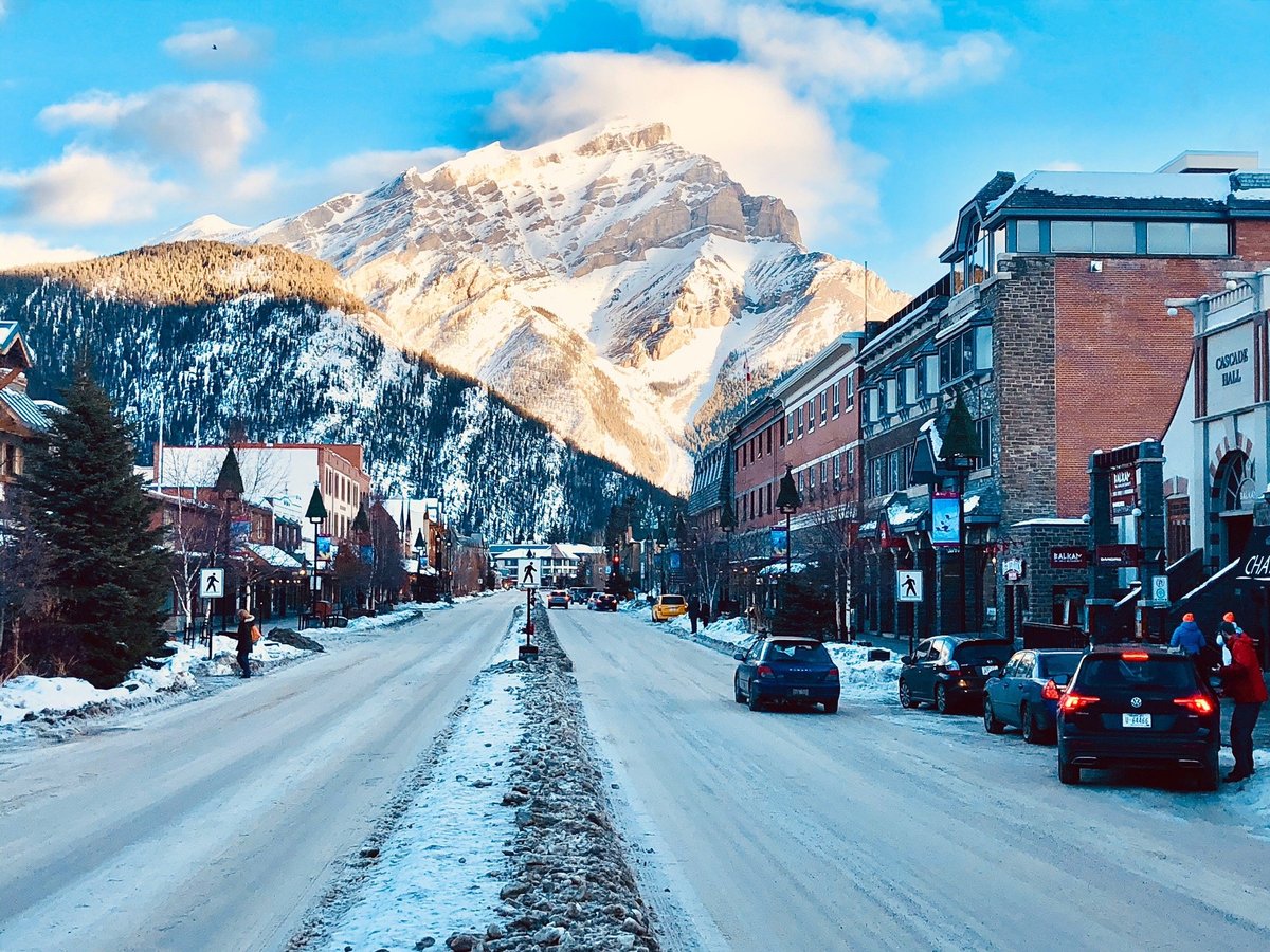 FOX HOTEL & SUITES - Updated 2024 Prices & Reviews (Banff, Alberta)