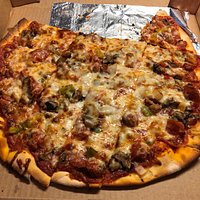 Rocco's Pub & Pizza, Winona, Minnesota -- The Special Pizza
