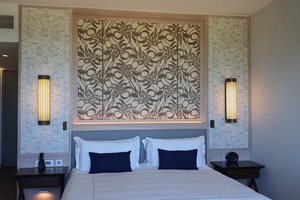 Room & Suite
