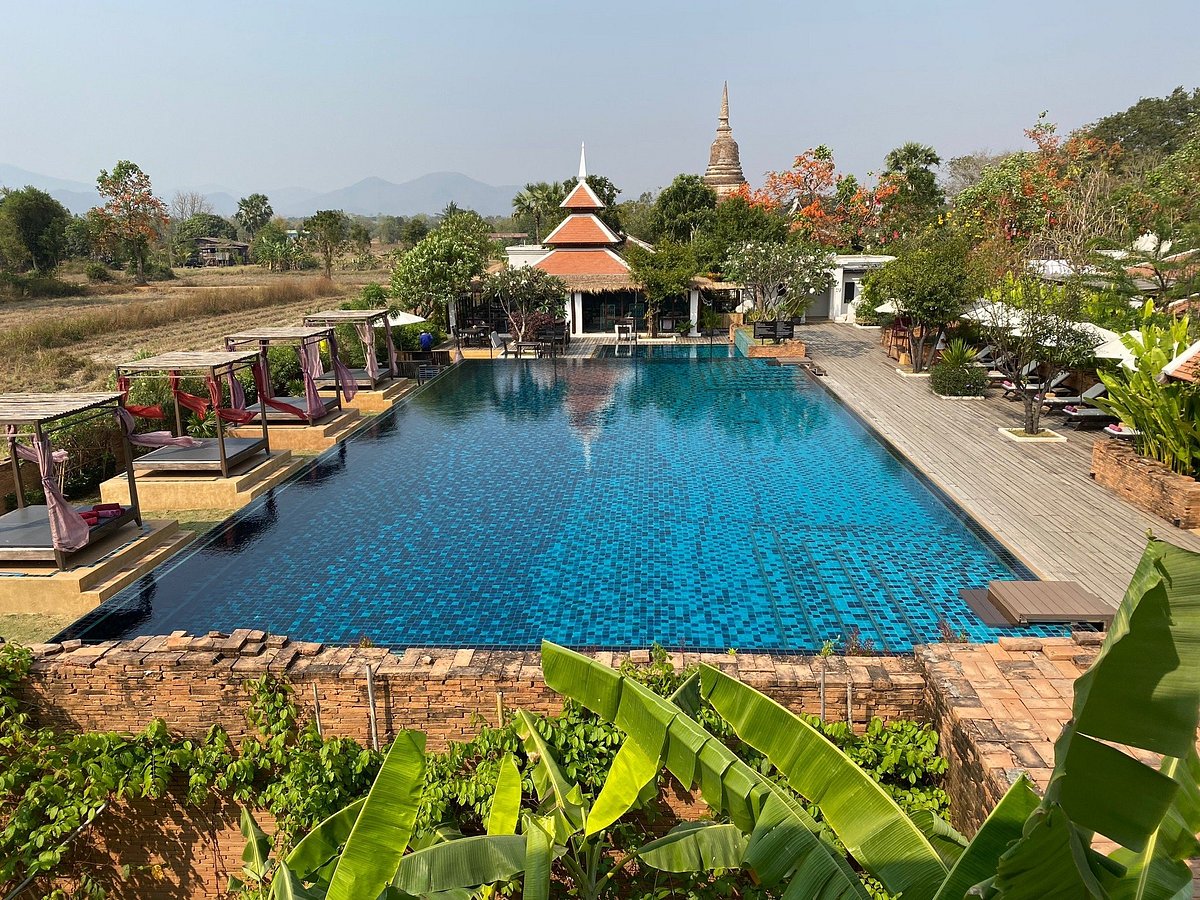 Sriwilai Sukhothai Resort &amp; Spa, hotel in Kamphaeng Phet Province
