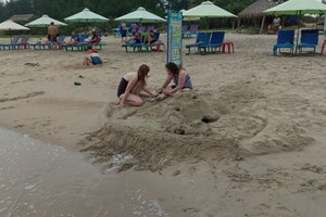 Bể bơi & Bãi biển