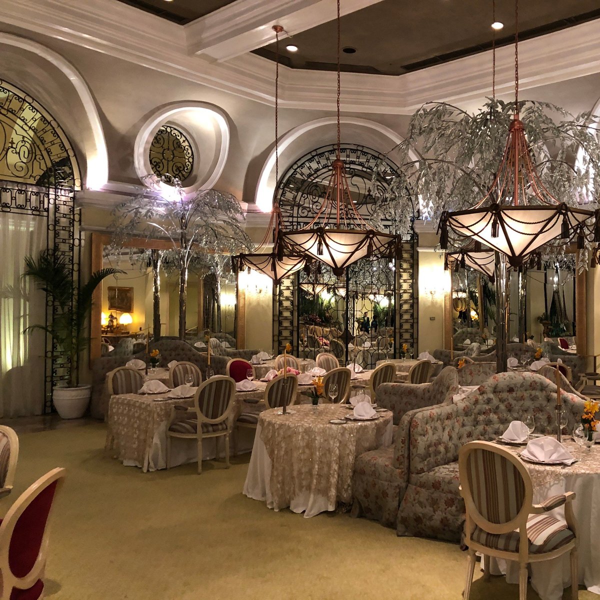 THE CHAMPAGNE ROOM, Manila - Menu, Prices & Restaurant Reviews - Tripadvisor