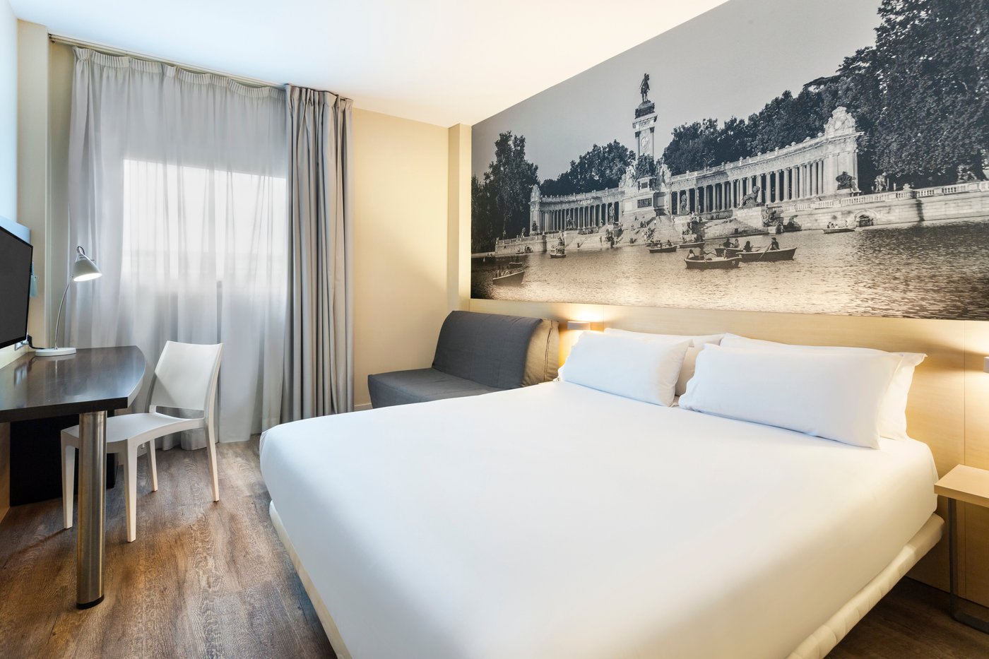 hotel madrid aeropuerto t1 t2 t3