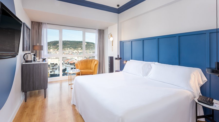 Premium Queen Room